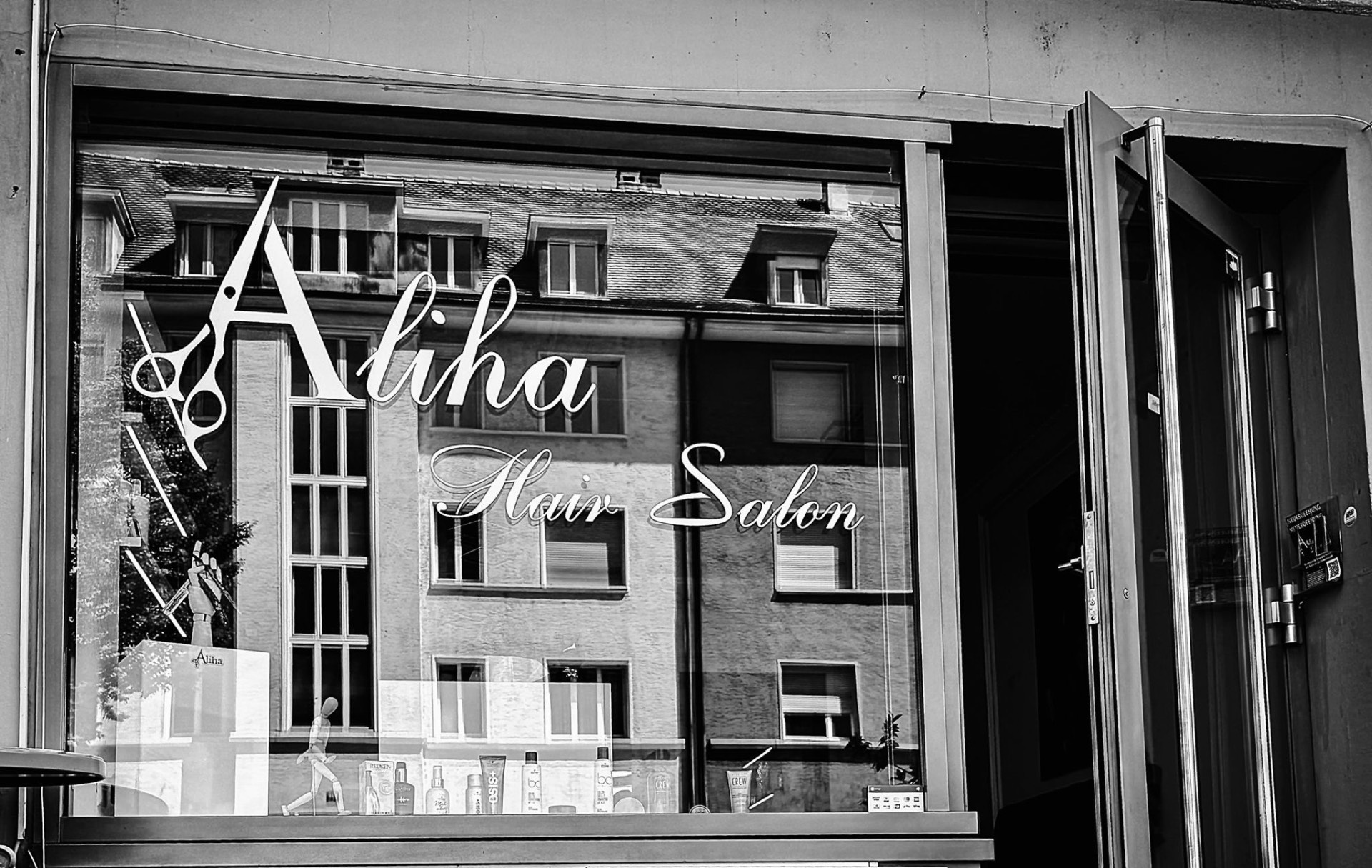 Schaufenster Aliha Hair Salon